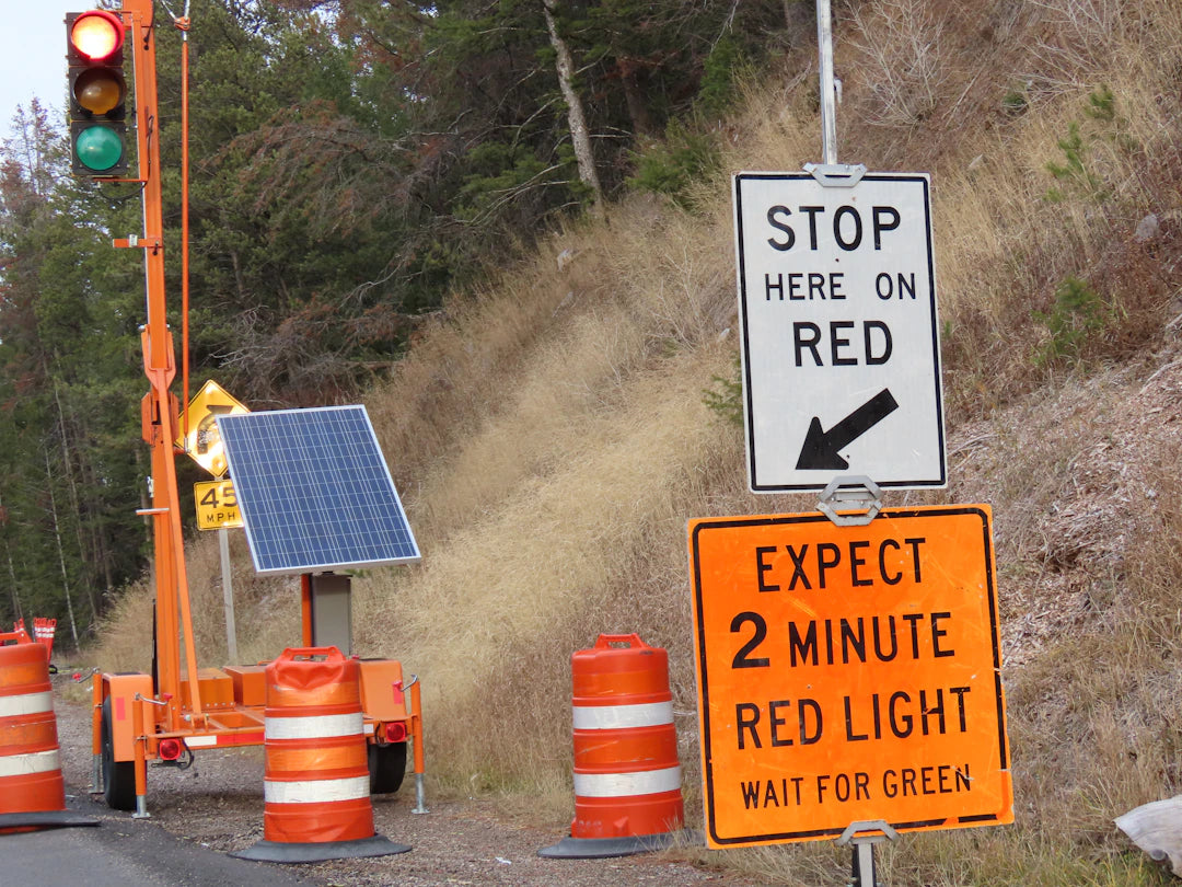 Enhancing Traffic Safety with Advanced LED Signal Lights
