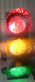 Traffic light  (only yellow light)